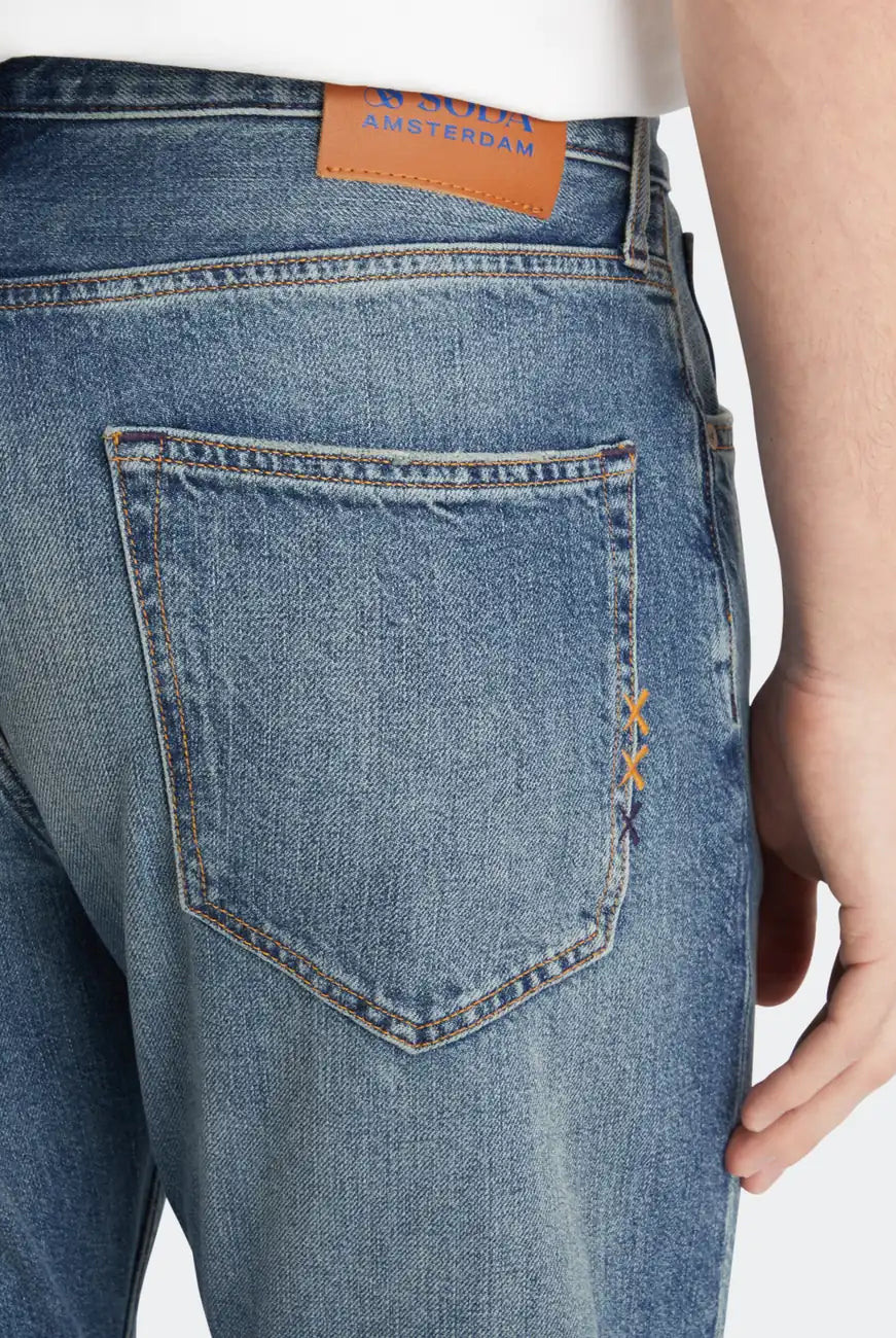 Loose Tapered Jeans detail view by Scotch & Soda
