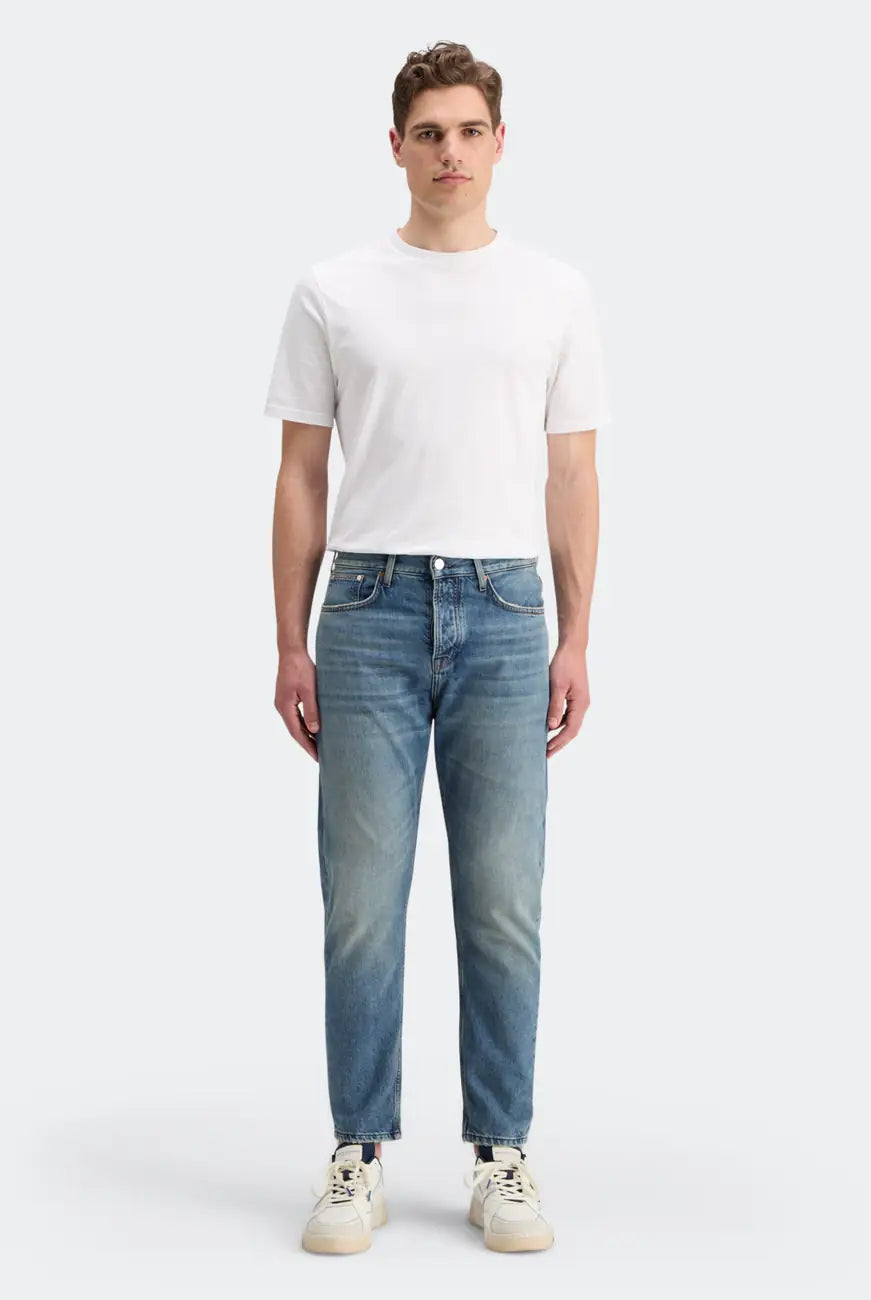 Loose Tapered Jeans full model shot showing overall fit by Scotch & Soda