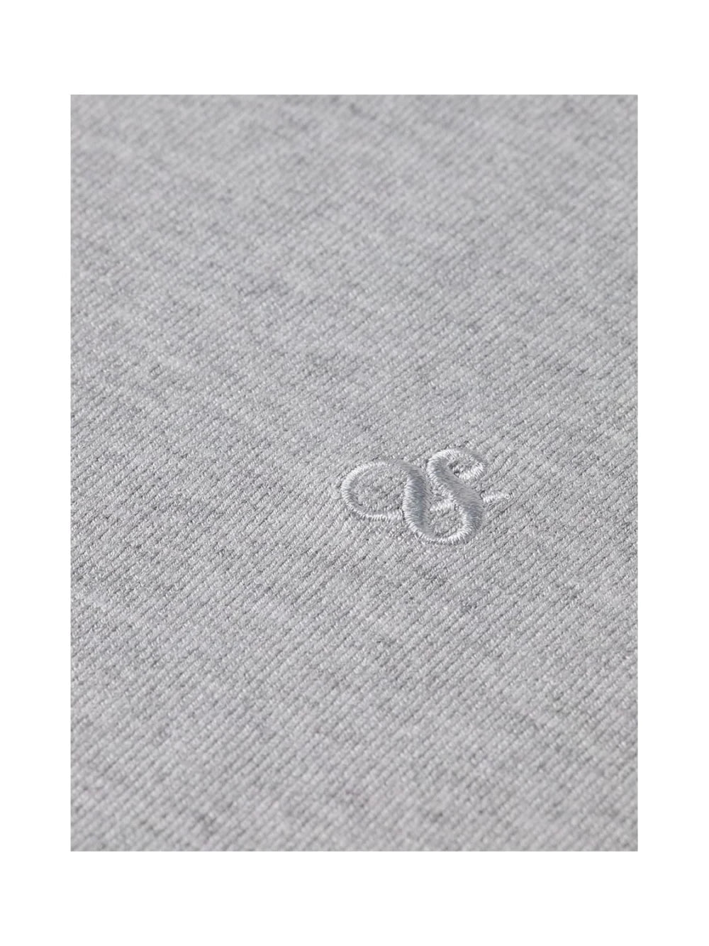 core-viscose-pullover-crewneck-light-pastel-grey detail shot by Scotch & Soda