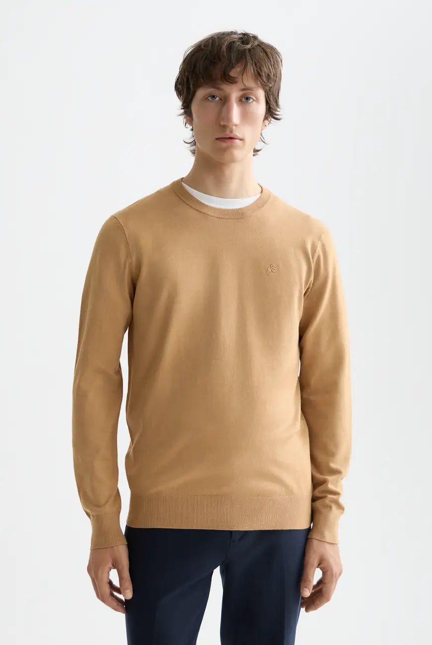 Viscose Pullover Crewneck close-up on model showing fit and detail by Scotch & Soda