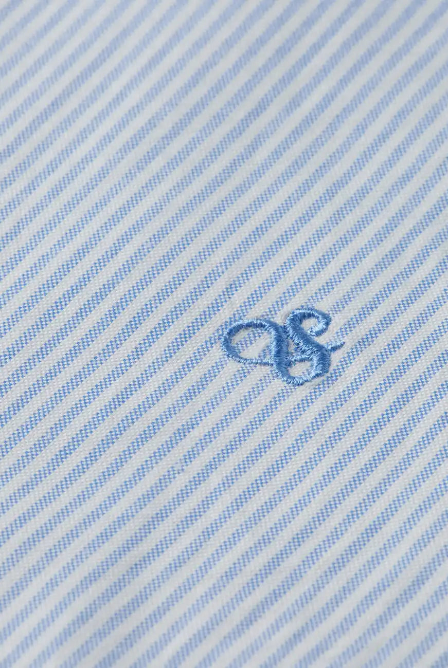 Core - Oxford Stripe detail shot of fabric and craftsmanship by Scotch & Soda