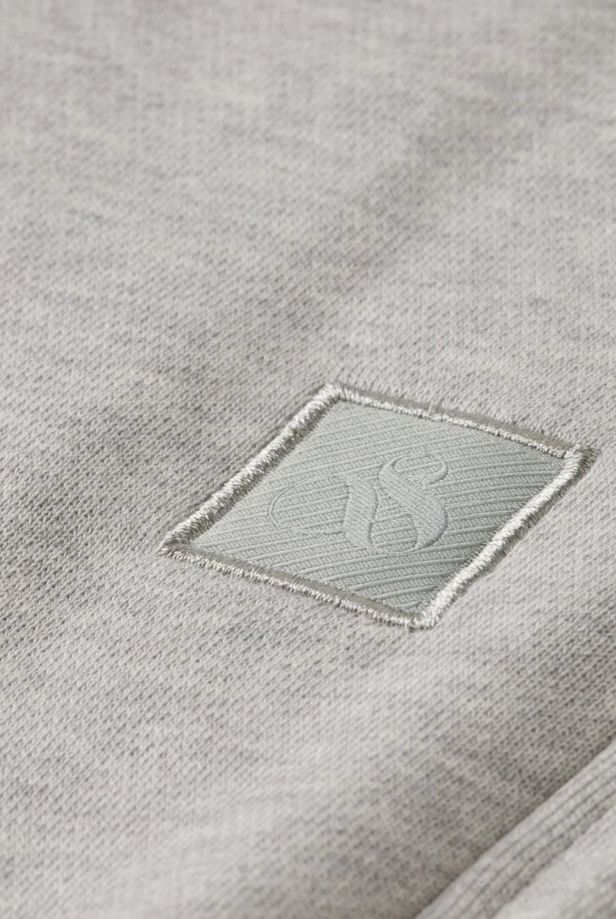 core-logo-sweatpant-2 detail shot by Scotch & Soda