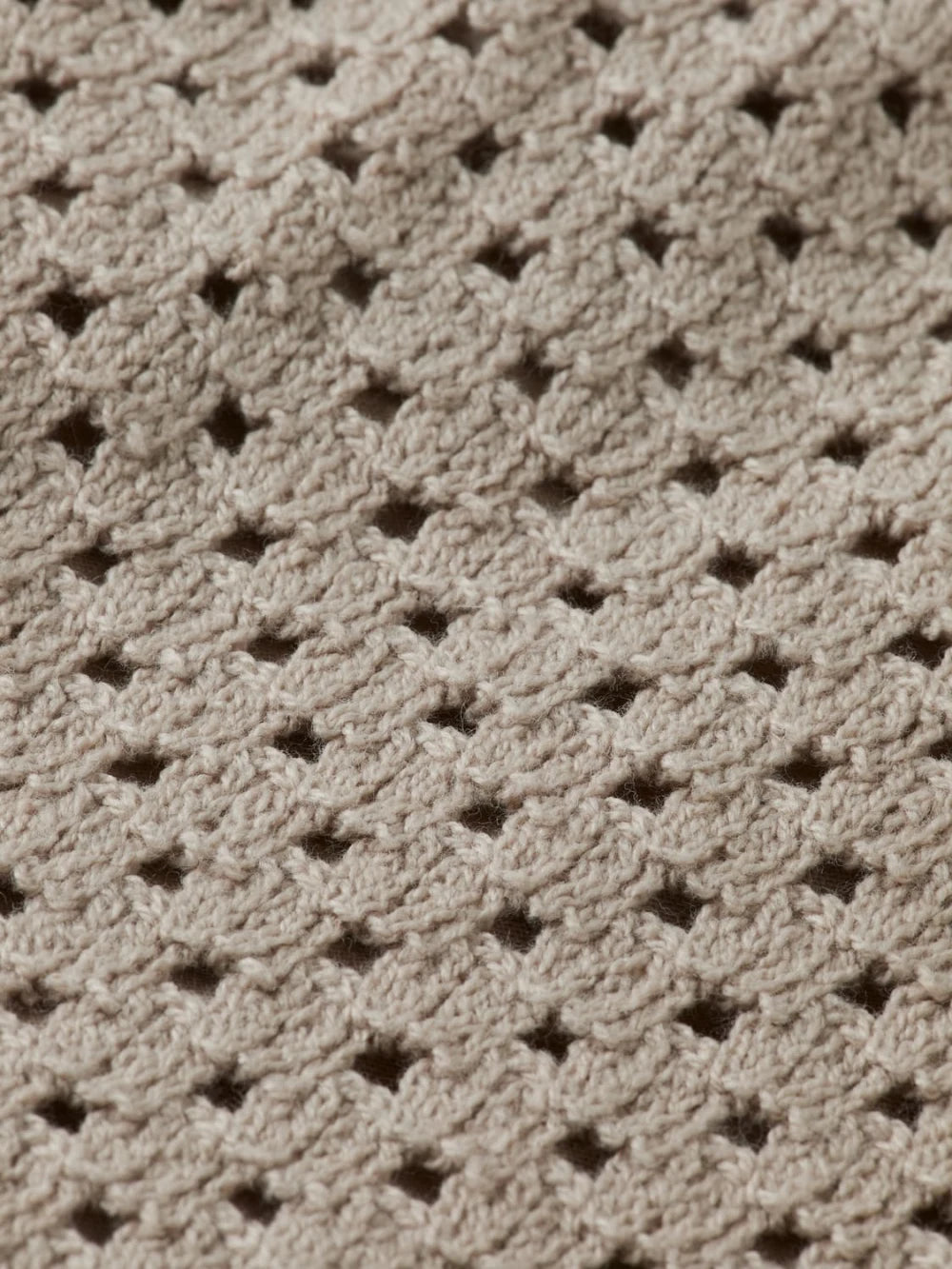 Crochet Knitted Short (Medium Beige) detail shot of fabric and craftsmanship by Scotch & Soda