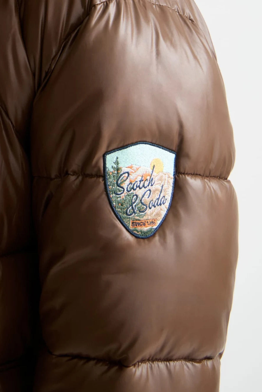 lacquer-puffer-jacket detail shot by Scotch & Soda