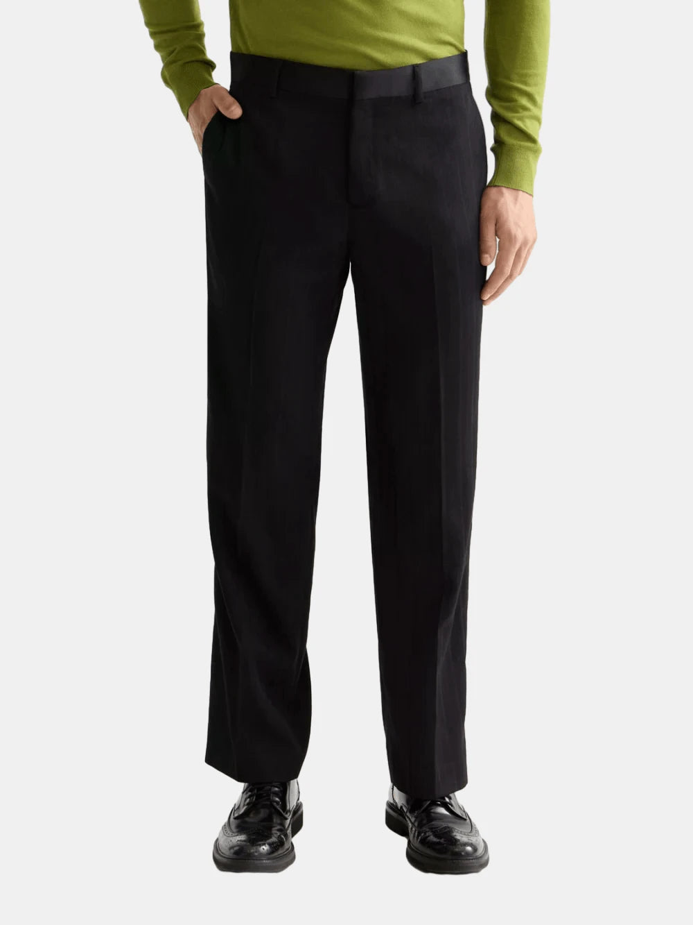 sateen-trimmed-structure-stripe-relaxed-straight-chino front view by Scotch & Soda