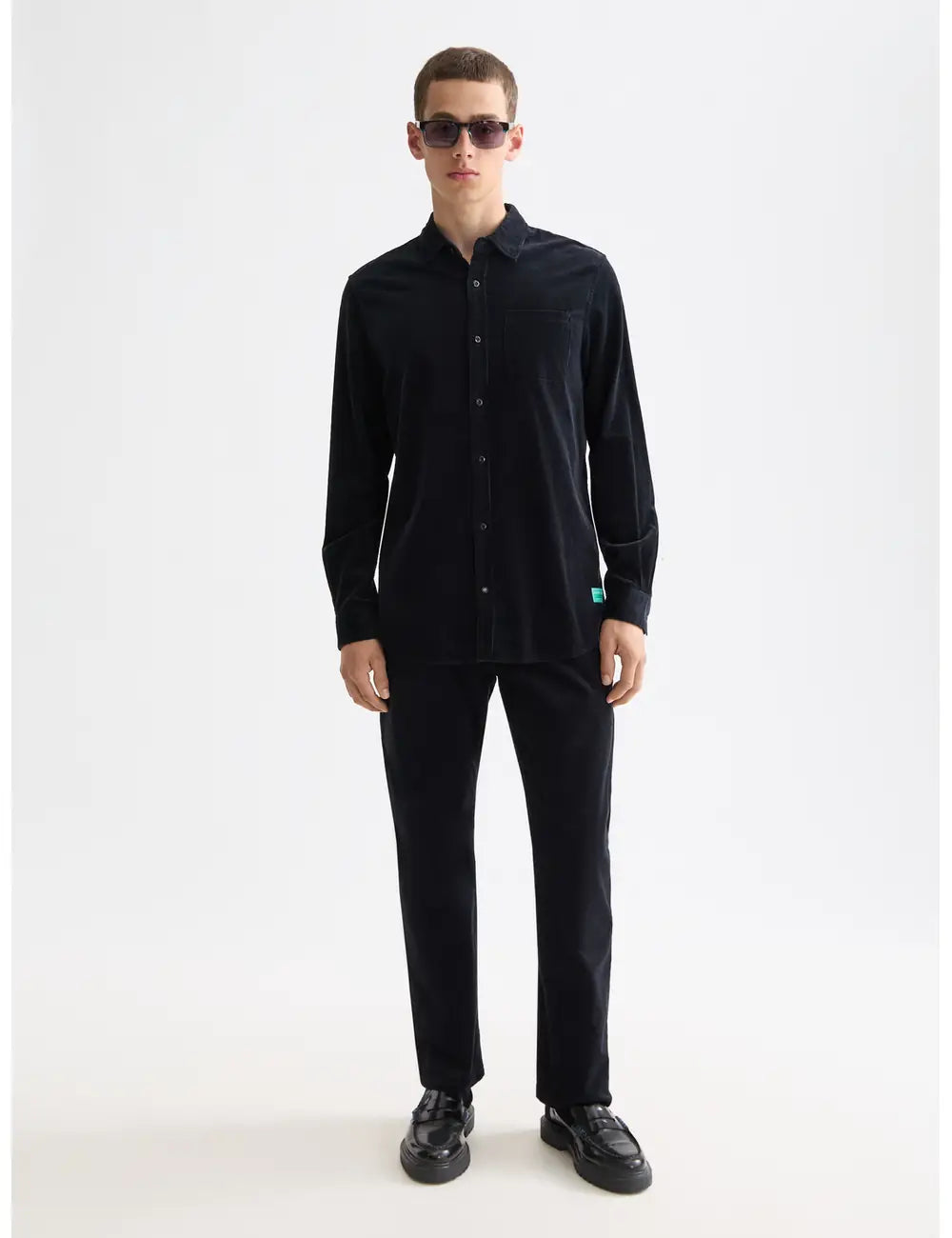 Corduroy Shirt full model shot showing overall fit by Scotch & Soda