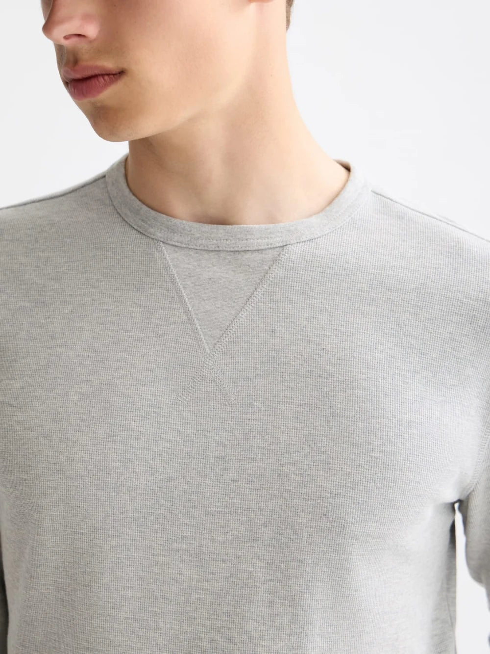 waffle-t-shirt-ls detail shot by Scotch & Soda