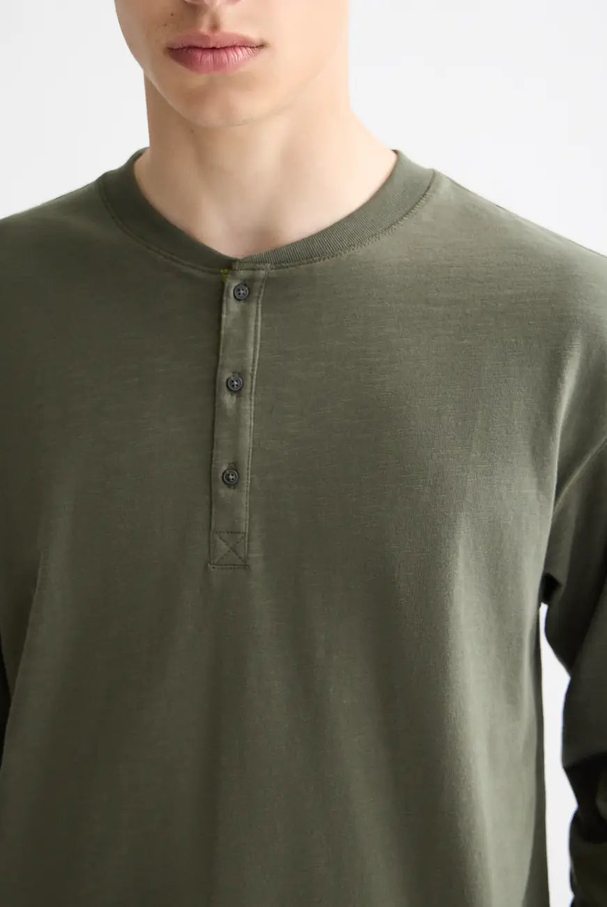 Slub Henley Shirt detail view by Scotch & Soda