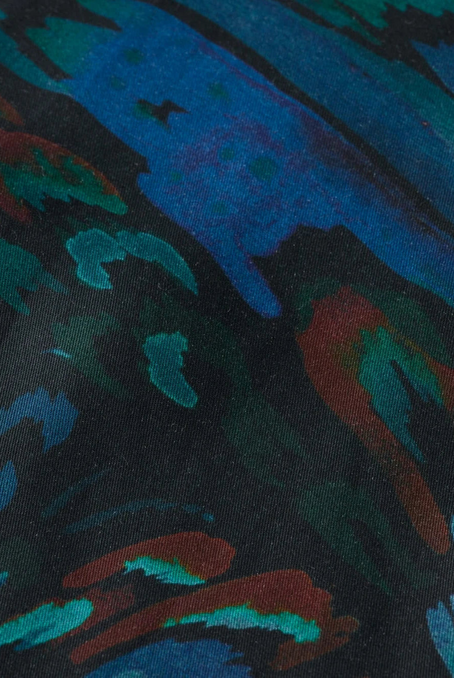 printed-relaxed-fit-shirt detail shot by Scotch & Soda