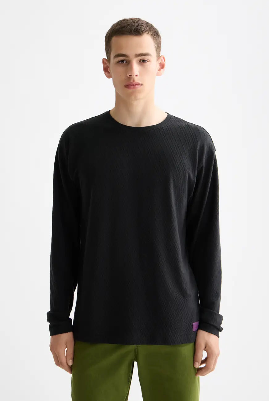 Relaxed Fit Knit Tee close-up on model showing fit and detail by Scotch & Soda