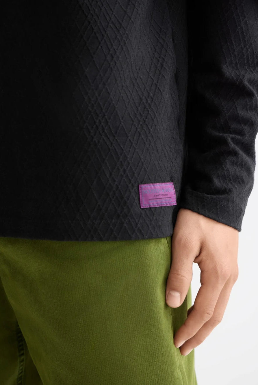 relaxed-fit-jacquard-knit-t-shirt detail shot by Scotch & Soda