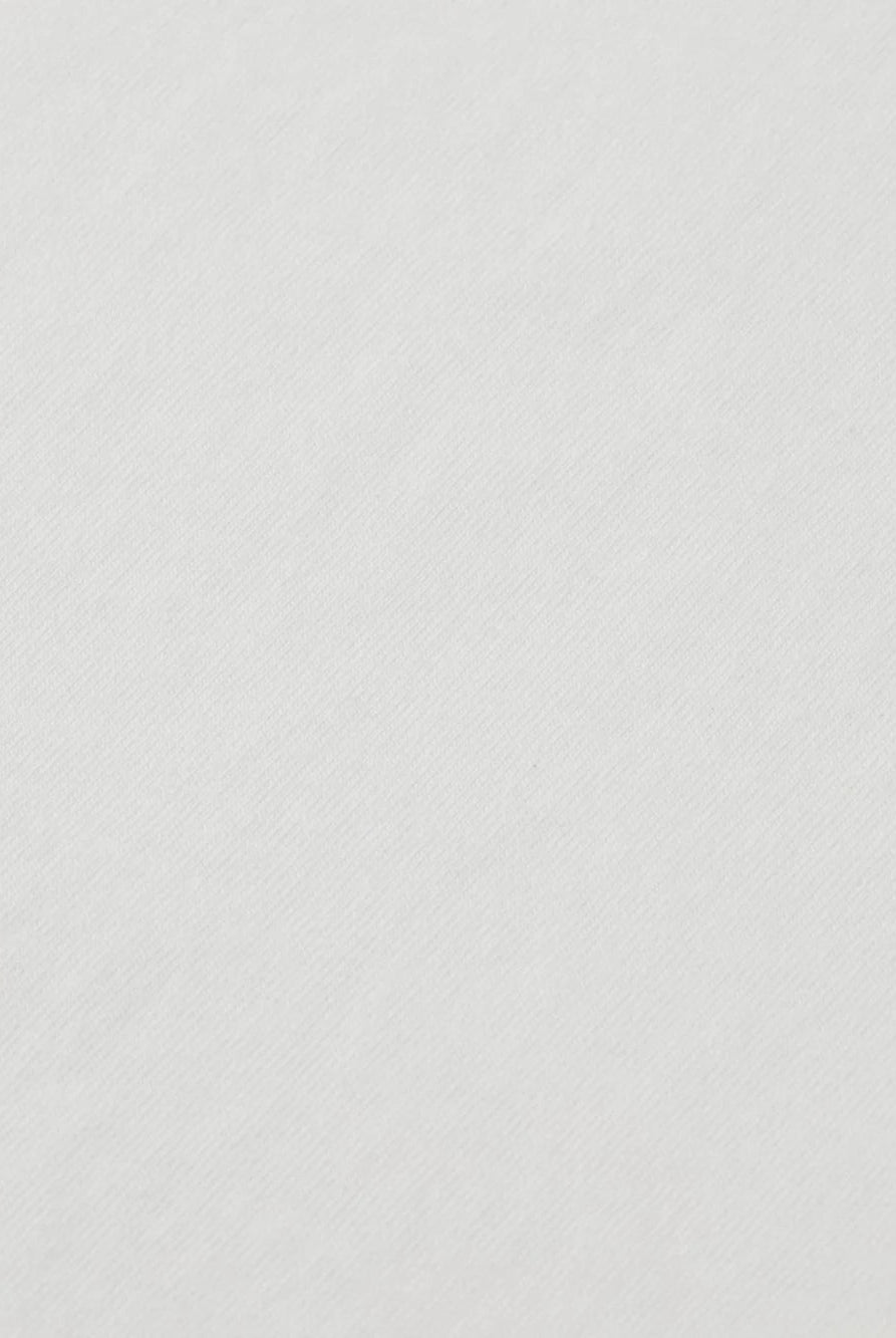 raw-edge-t-shirt detail shot by Scotch & Soda