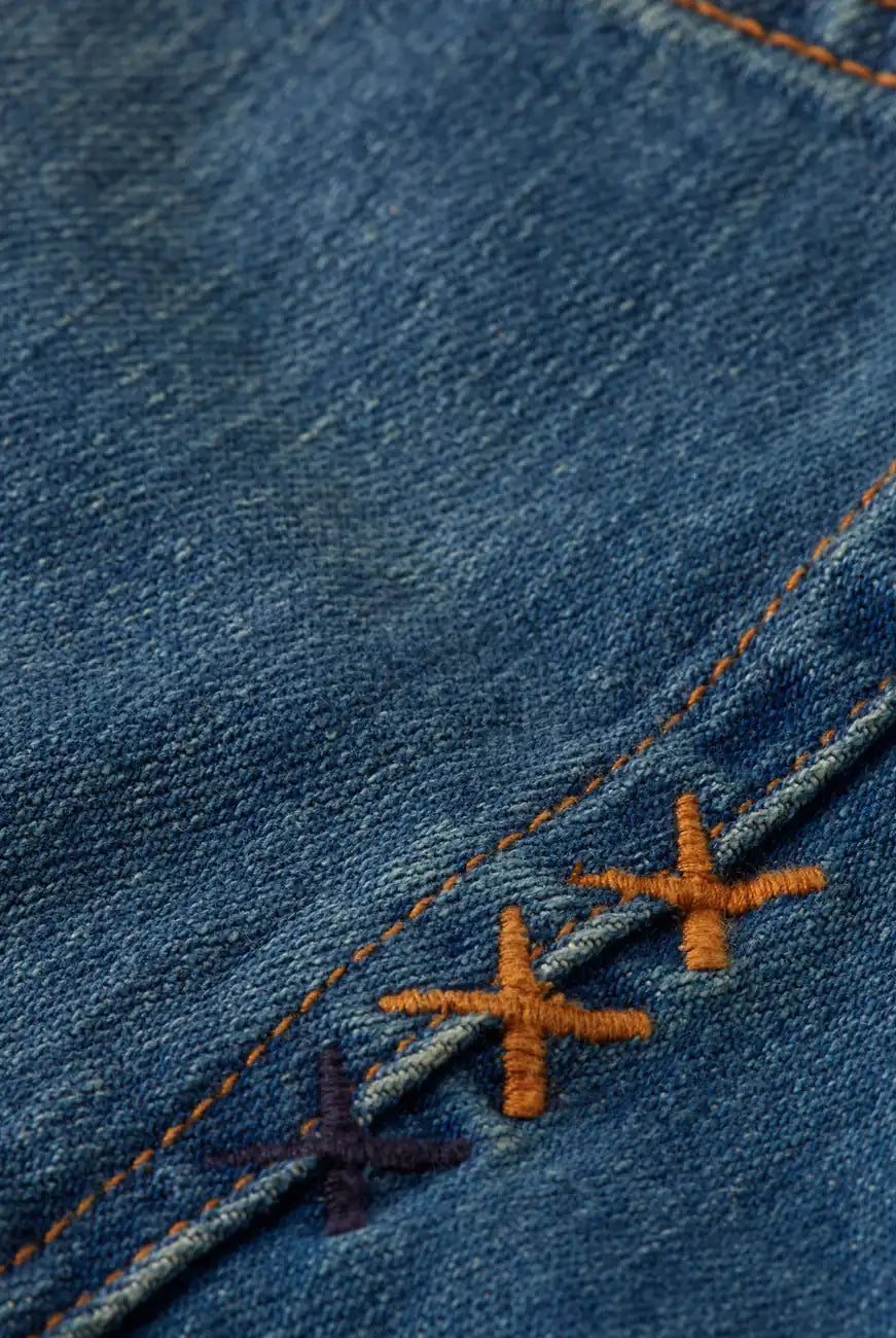 Loose Tapered Jean detail view by Scotch & Soda