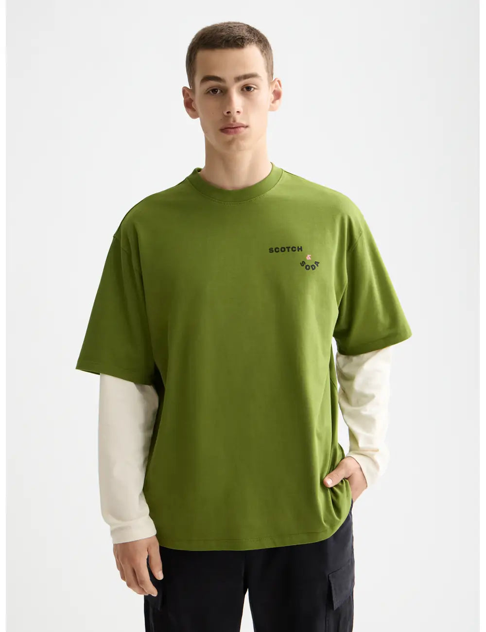 Loose Fit Artwork Tee close-up on model showing fit and detail by Scotch & Soda