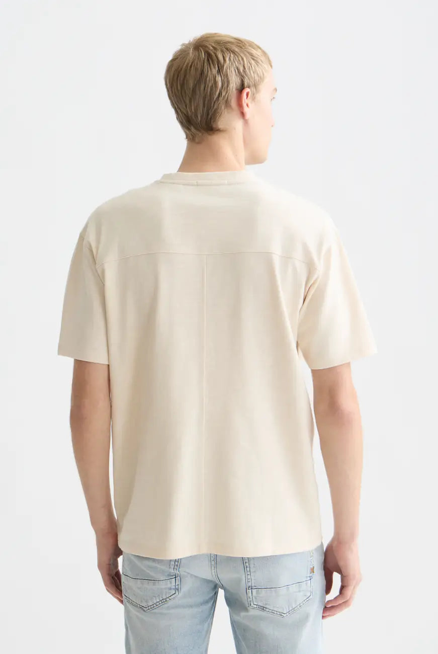 Slubyarn Chest Pocket Artwork Relaxed Fit T-shirt back view showing fit and finish by Scotch & Soda