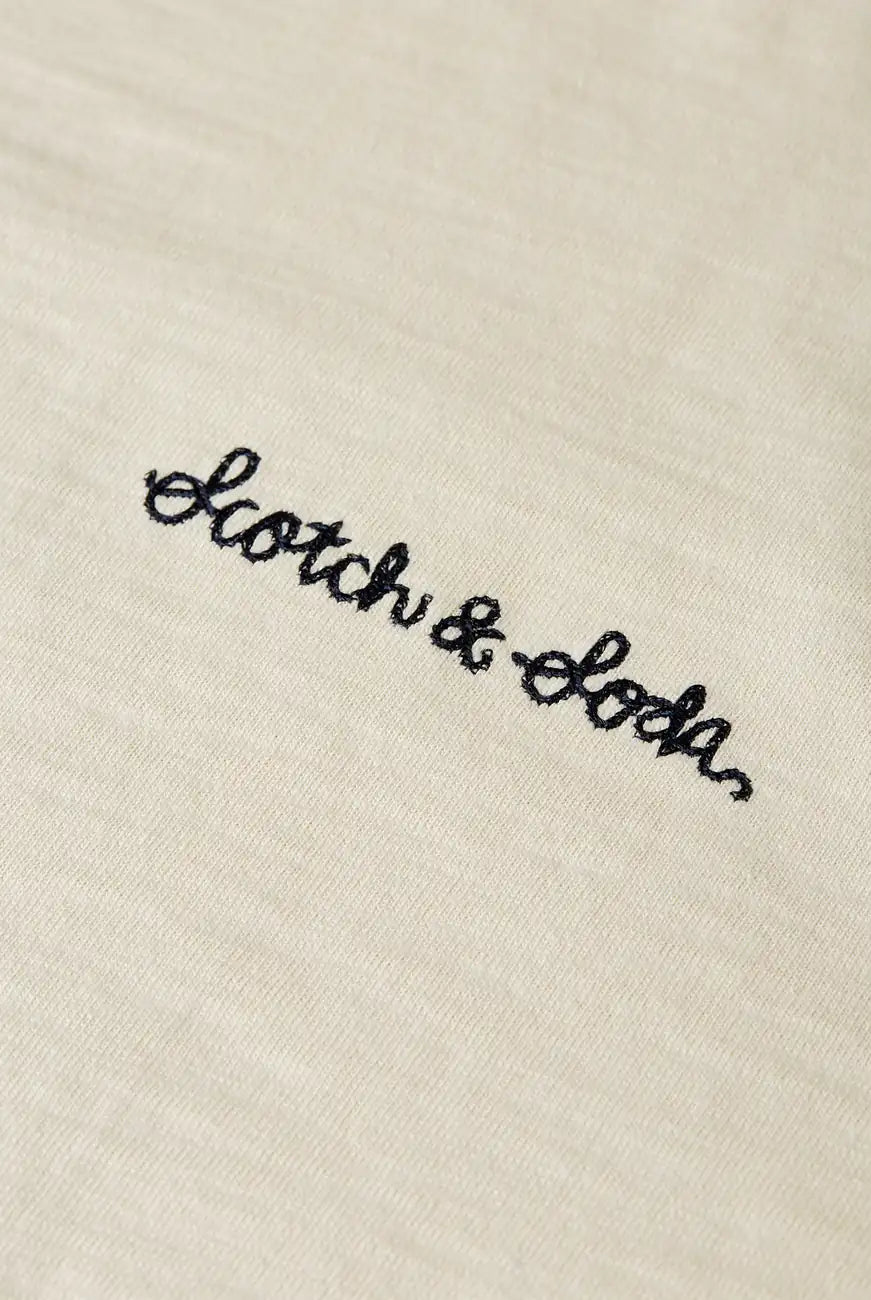 Slubyarn Chest Pocket Artwork Relaxed Fit T-shirt detail shot of fabric and craftsmanship by Scotch & Soda