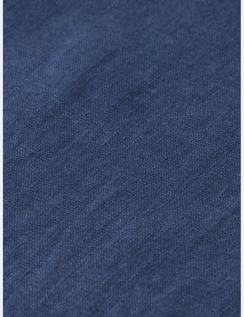 Seasonal Core Linen Regular-fit Shirt detail shot of fabric and craftsmanship by Scotch & Soda