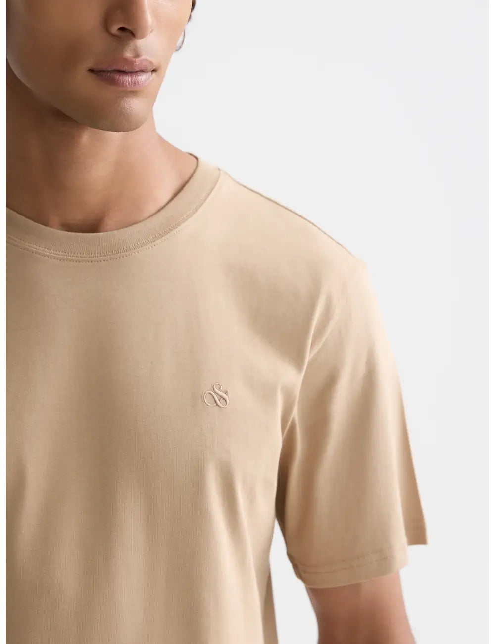 Seasonal Core Chest Logo Regular-fit T-shirt detail shot of fabric and craftsmanship by Scotch & Soda