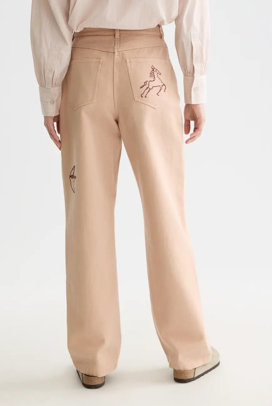 The Ripple - High Rise Straight Leg Pants detail shot of fabric and craftsmanship by Scotch & Soda