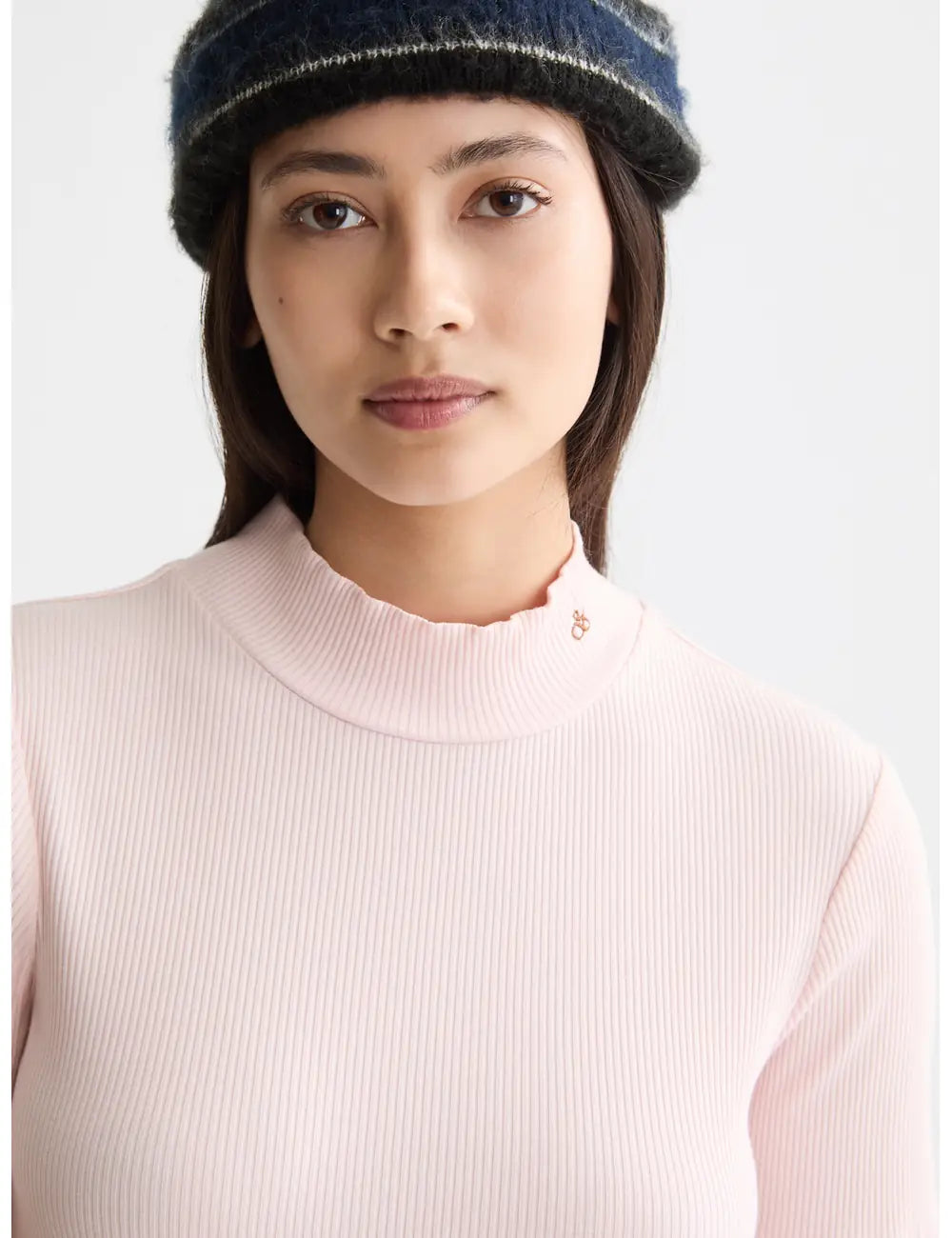 Mock Neck Rib Tee detail view by Scotch & Soda