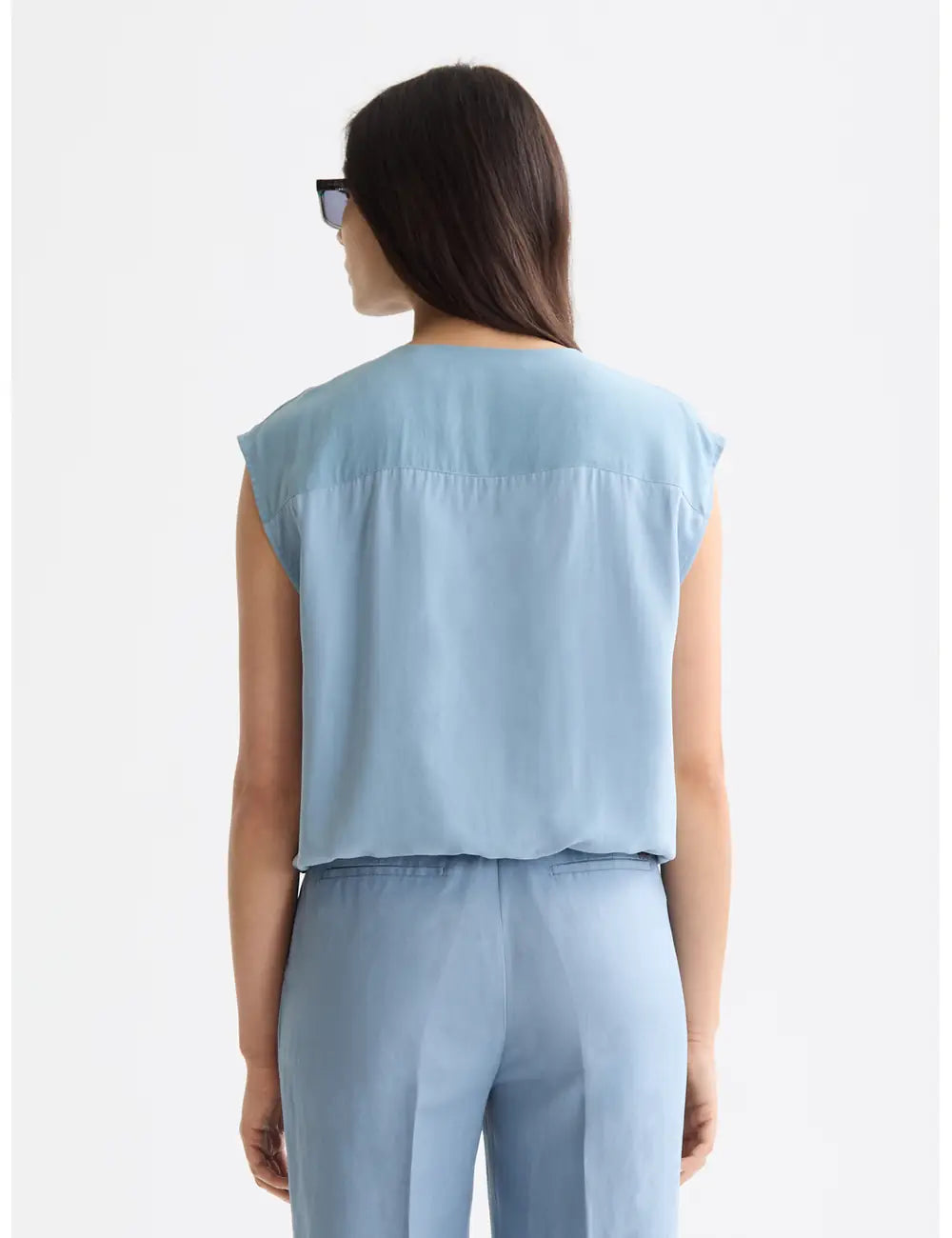 Drawstring Tank Denim detail shot by Scotch & Soda