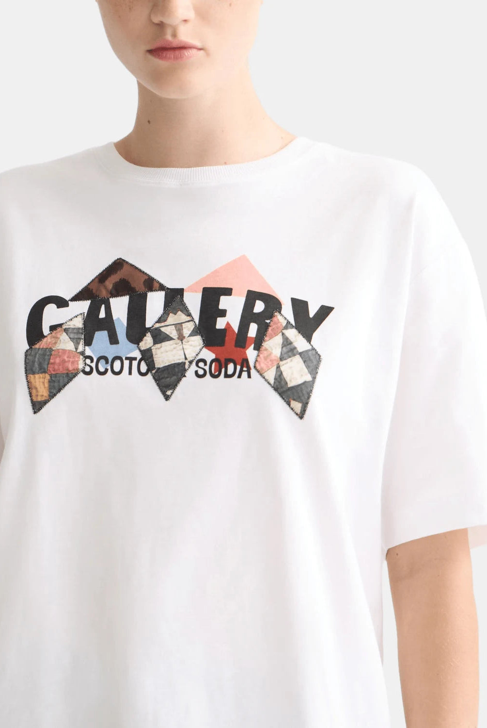 Elevated Artwork Loose Fit T Shirt Image 6 - Scotch & Soda