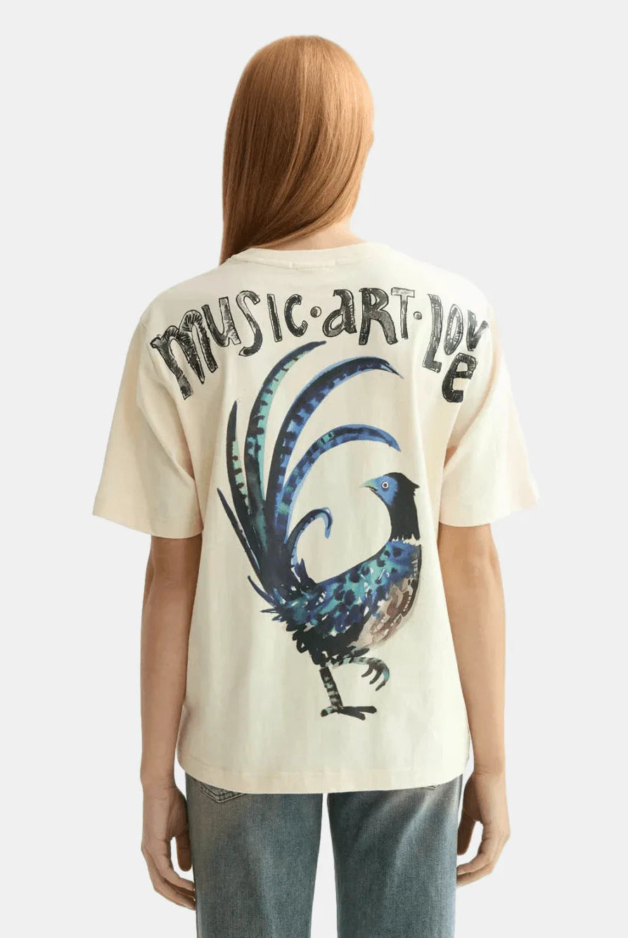 washed-artwork-loose-fit-t-shirt detail shot by Scotch & Soda