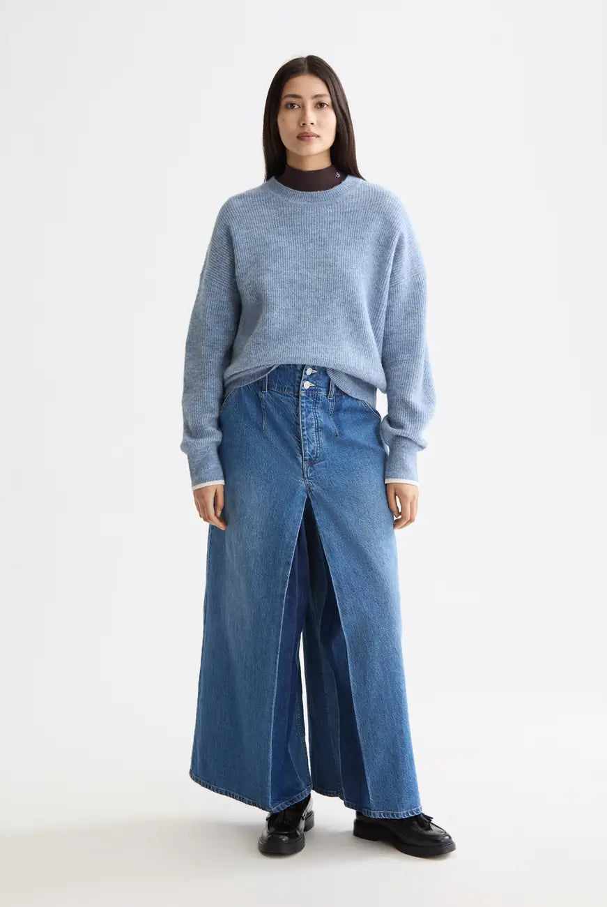 Fuzzy Crew Pullover full model shot showing overall fit by Scotch & Soda