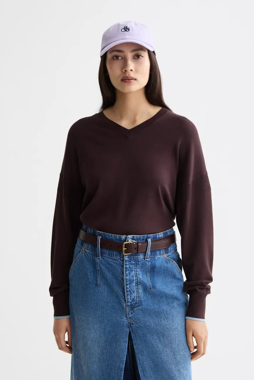 V Neck Relaxed Pullover close-up on model showing fit and detail by Scotch & Soda