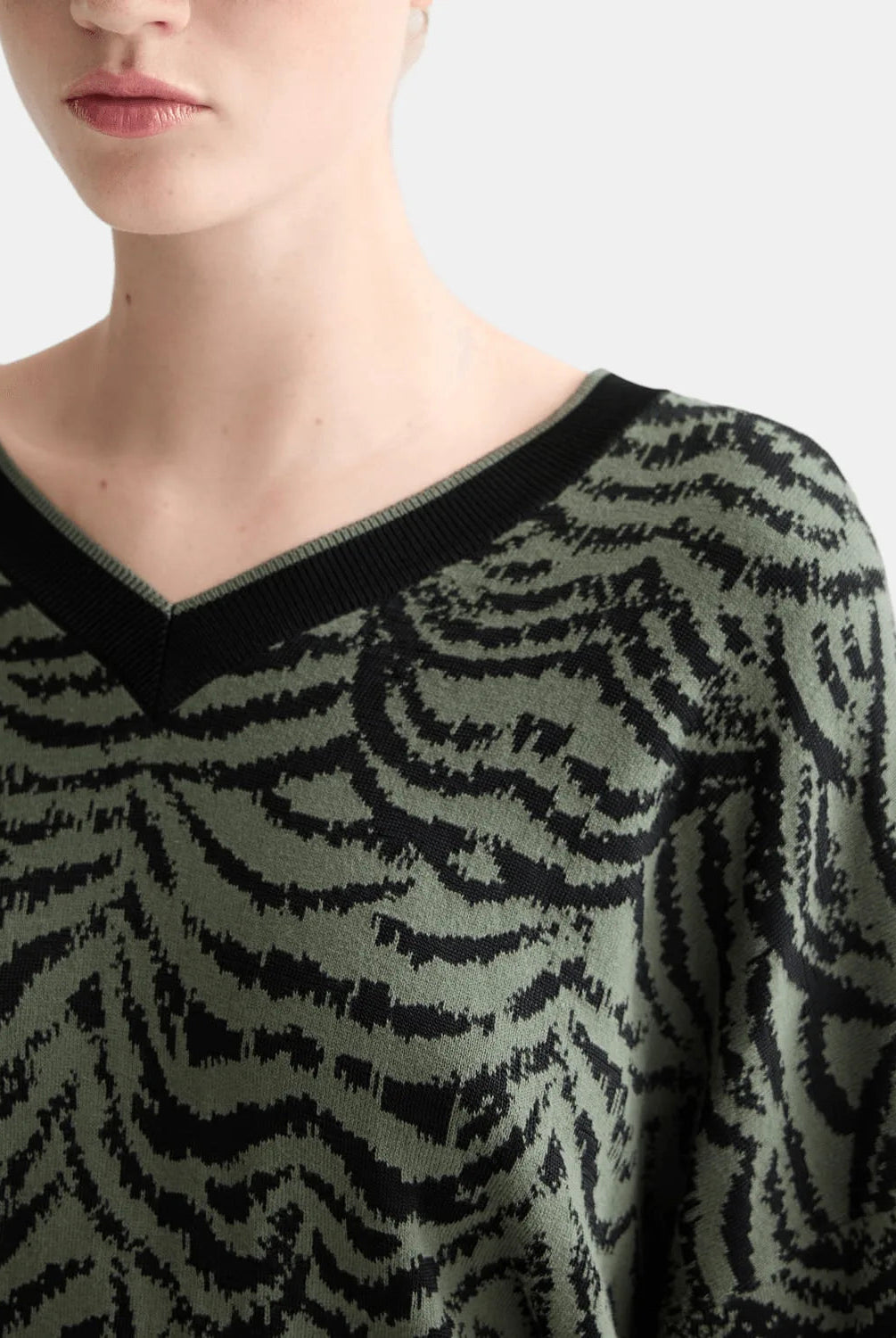 Jacquard V Neck Pullover Image 6 - Scotch & Soda