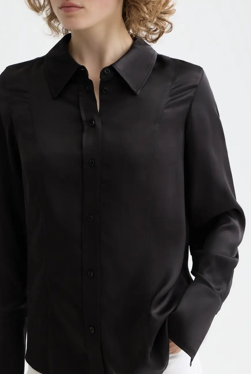 Core Viscose Satin Shirt detail shot of fabric and craftsmanship by Scotch & Soda