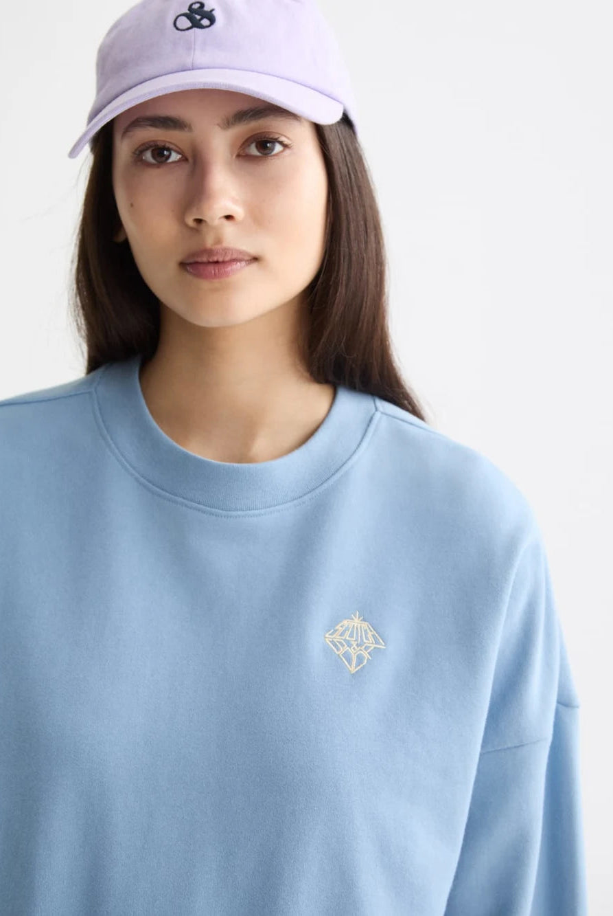 embroidered-logo-relaxed-fit-sweatshirt detail shot by Scotch & Soda