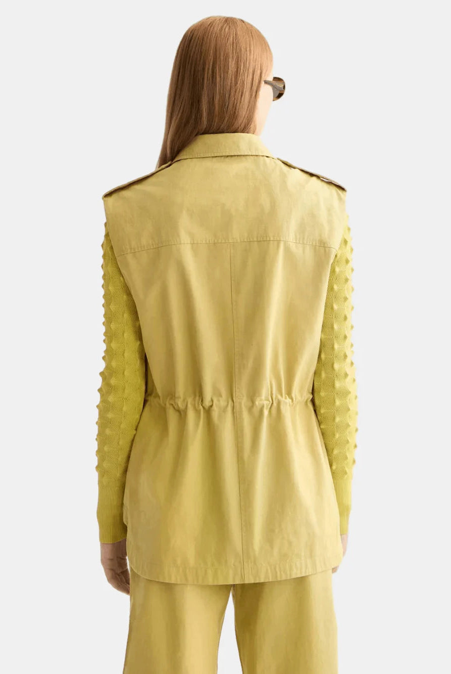 utility-gilet detail shot by Scotch & Soda