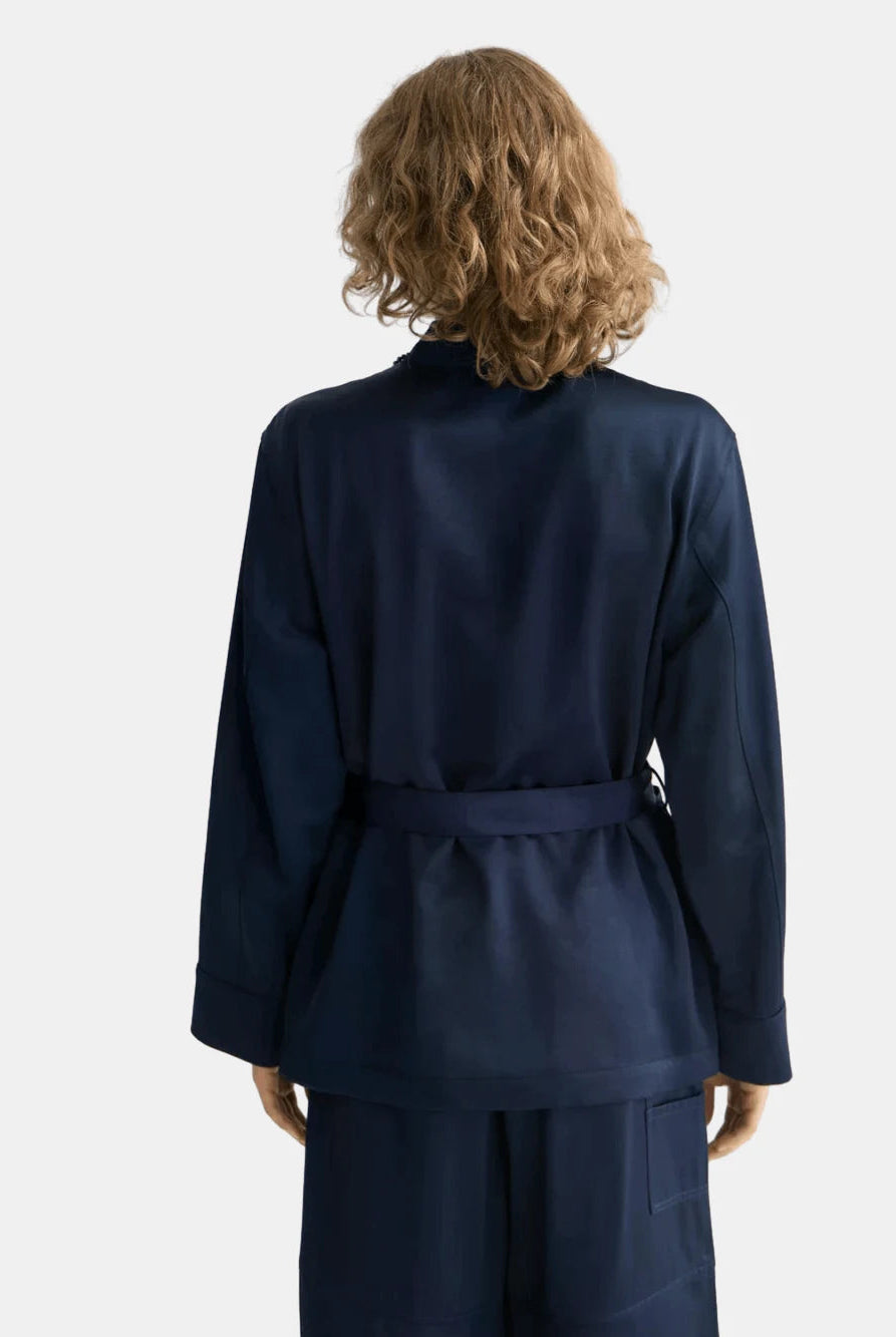 satin-blazer detail shot by Scotch & Soda