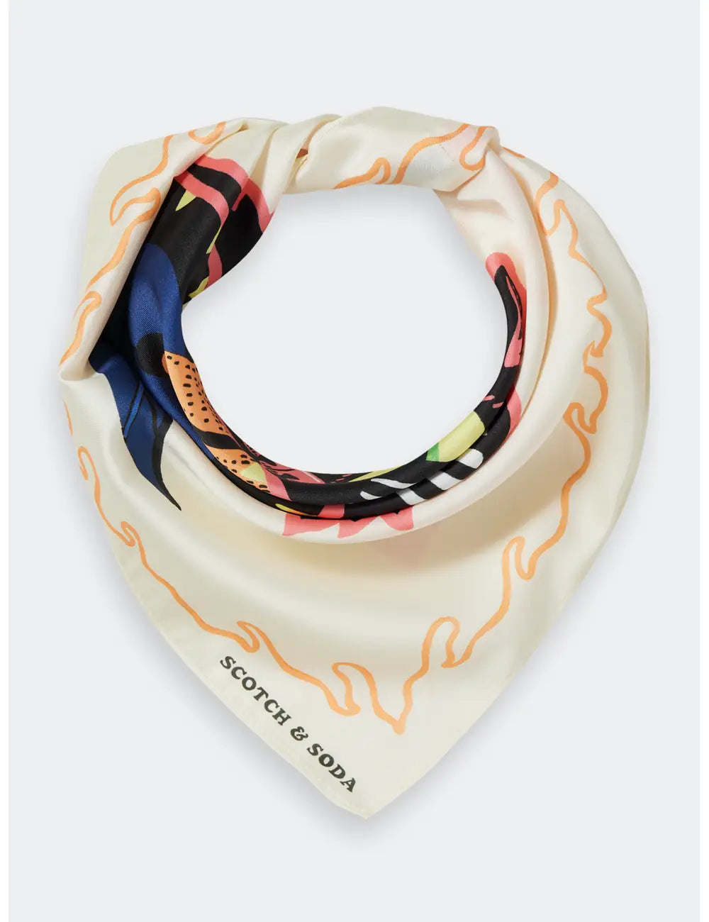 Nine Lives Foulard close-up on model showing fit and detail by Scotch & Soda