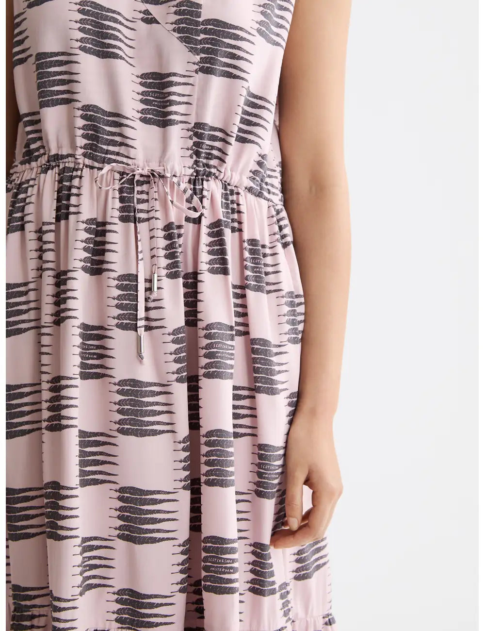 Midi Dress Gathered Waist close-up on model showing fit and detail by Scotch & Soda