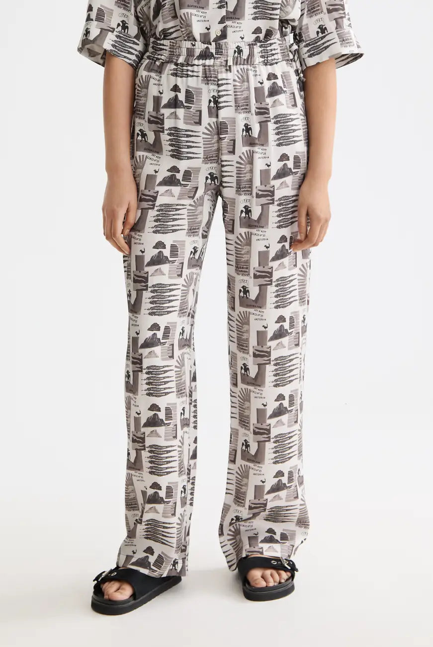 Wide Leg Trousers detail view by Scotch & Soda