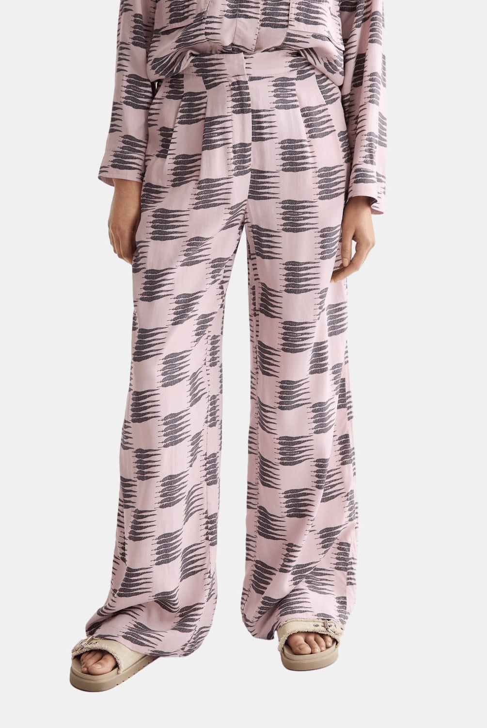 High Rise Wide Leg Pyjama Pants Image 4 - Scotch & Soda