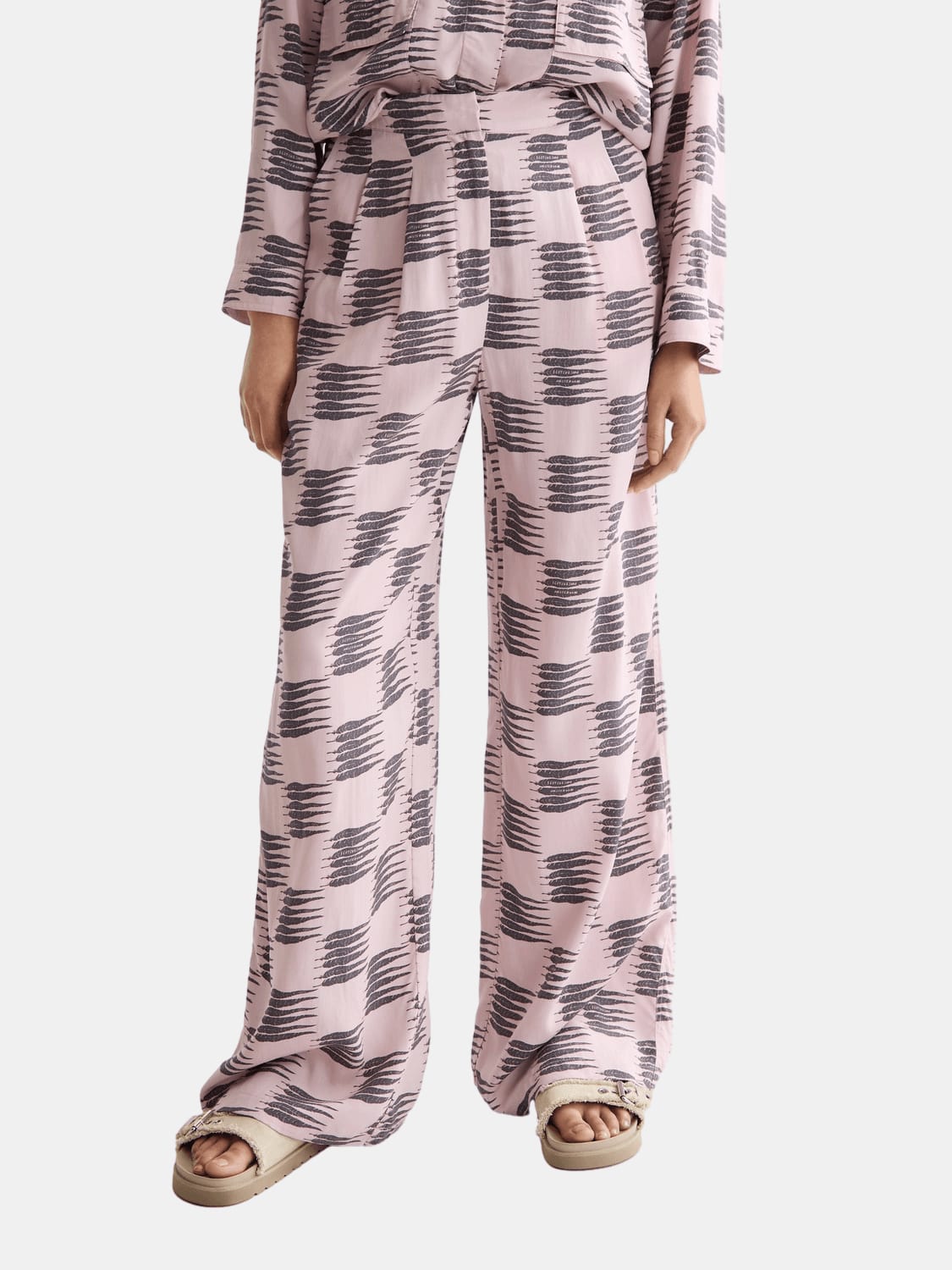 High Rise Wide Leg Pyjama Pants Image 4 - Scotch & Soda