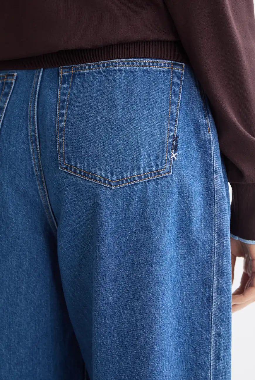 Flux Loose Jeans detail view by Scotch & Soda
