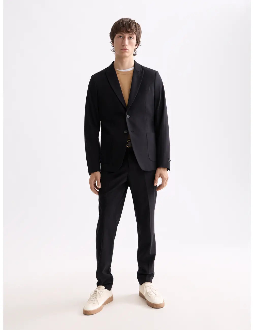 Cool Wool Blazer full model shot showing overall fit by Scotch & Soda