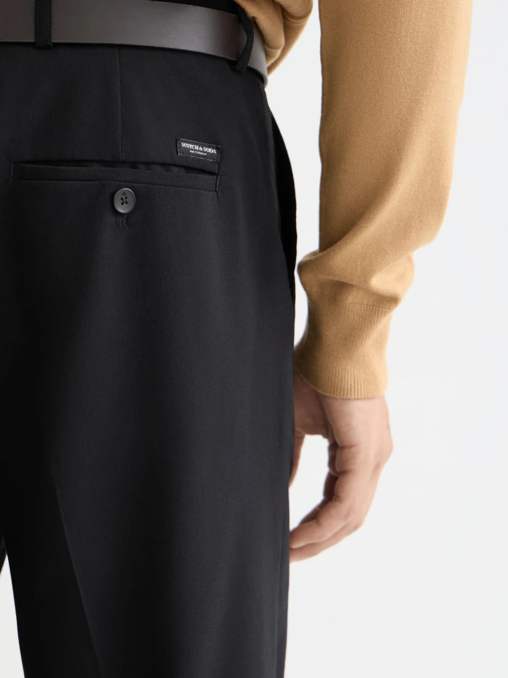 core-irving-cool-wool-blend-chino-black detail shot by Scotch & Soda