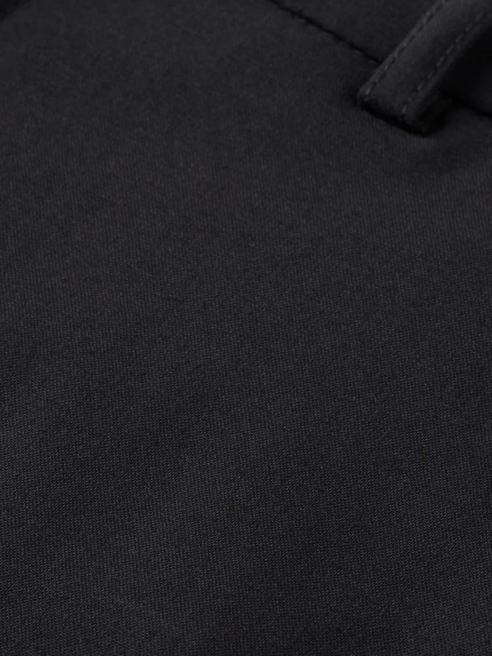 core-irving-cool-wool-blend-chino-black detail shot by Scotch & Soda