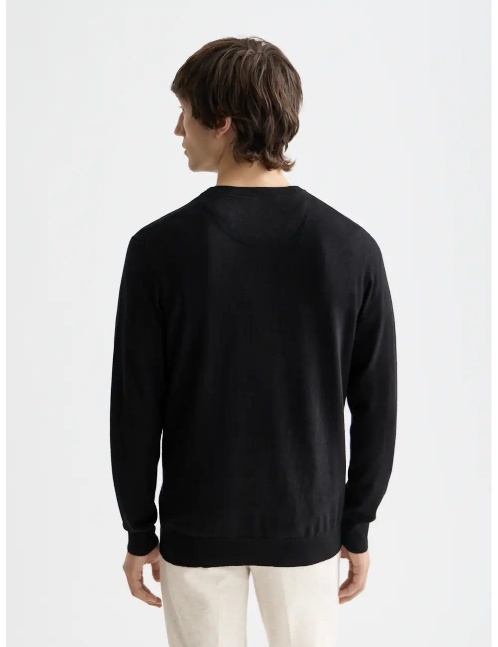 Viscose Pullover Crewneck detail shot showing fabric and craftsmanship by Scotch & Soda