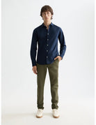 Poplin Solid Shirt full model shot showing overall fit by Scotch & Soda