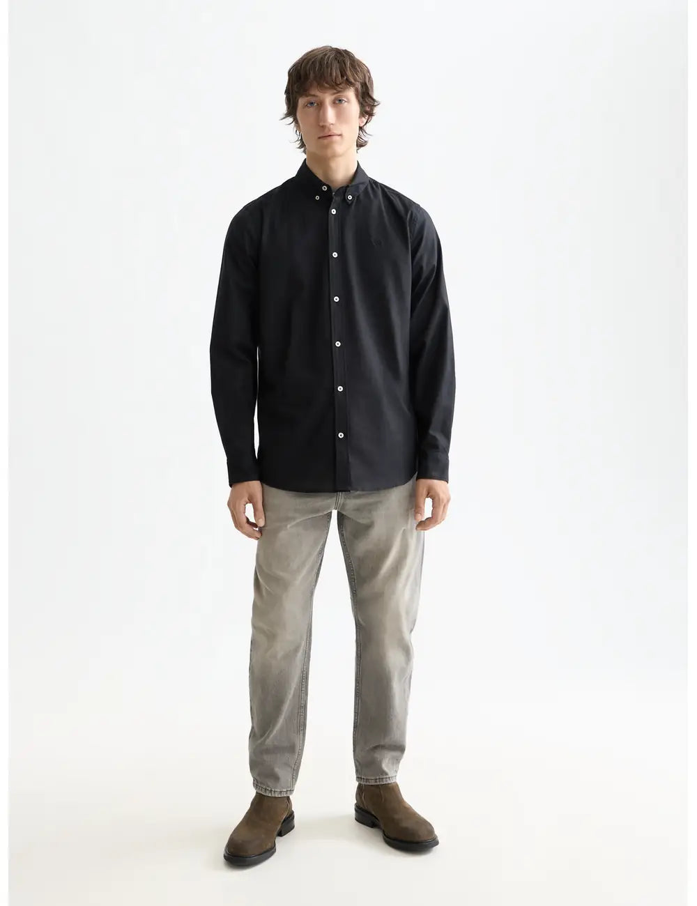 Oxford Solid Shirt full model shot showing overall fit by Scotch & Soda
