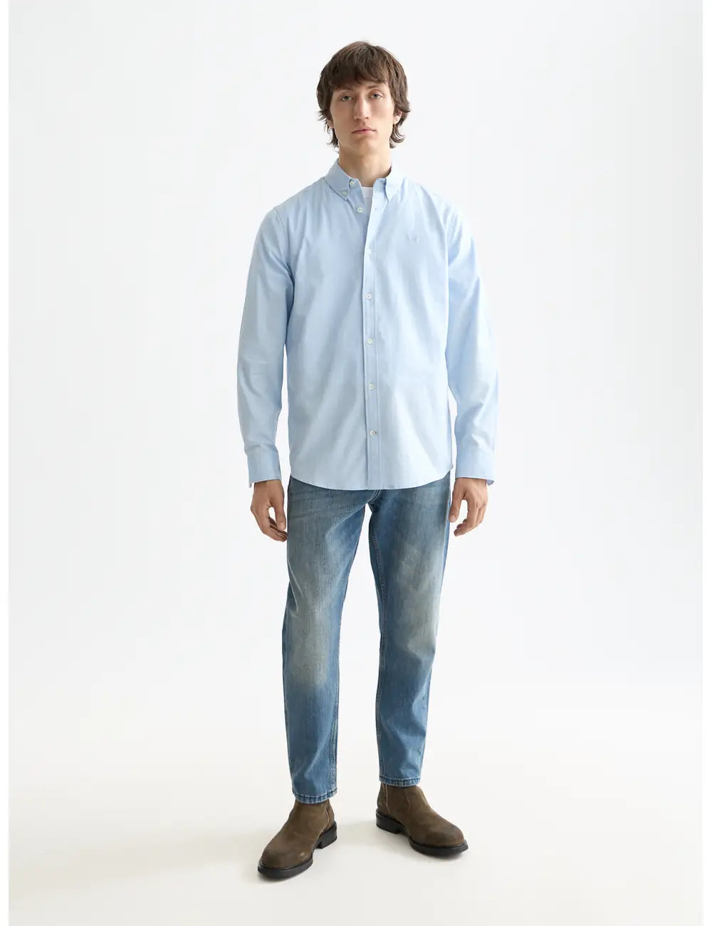 Oxford Solid Shirt full model shot showing overall fit by Scotch & Soda