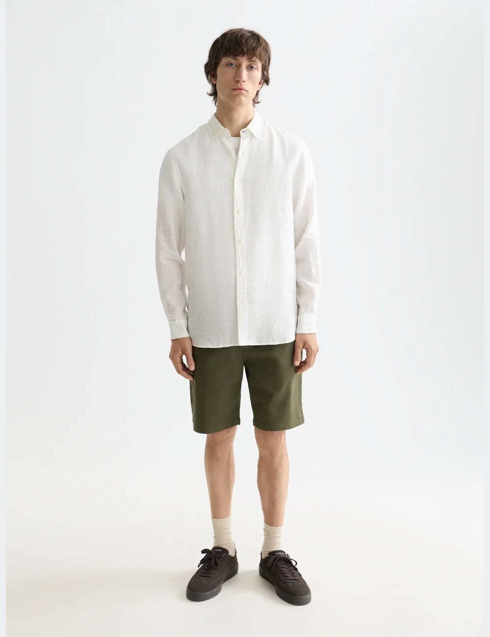 Linen Shirt Button Down full model shot showing overall fit by Scotch & Soda