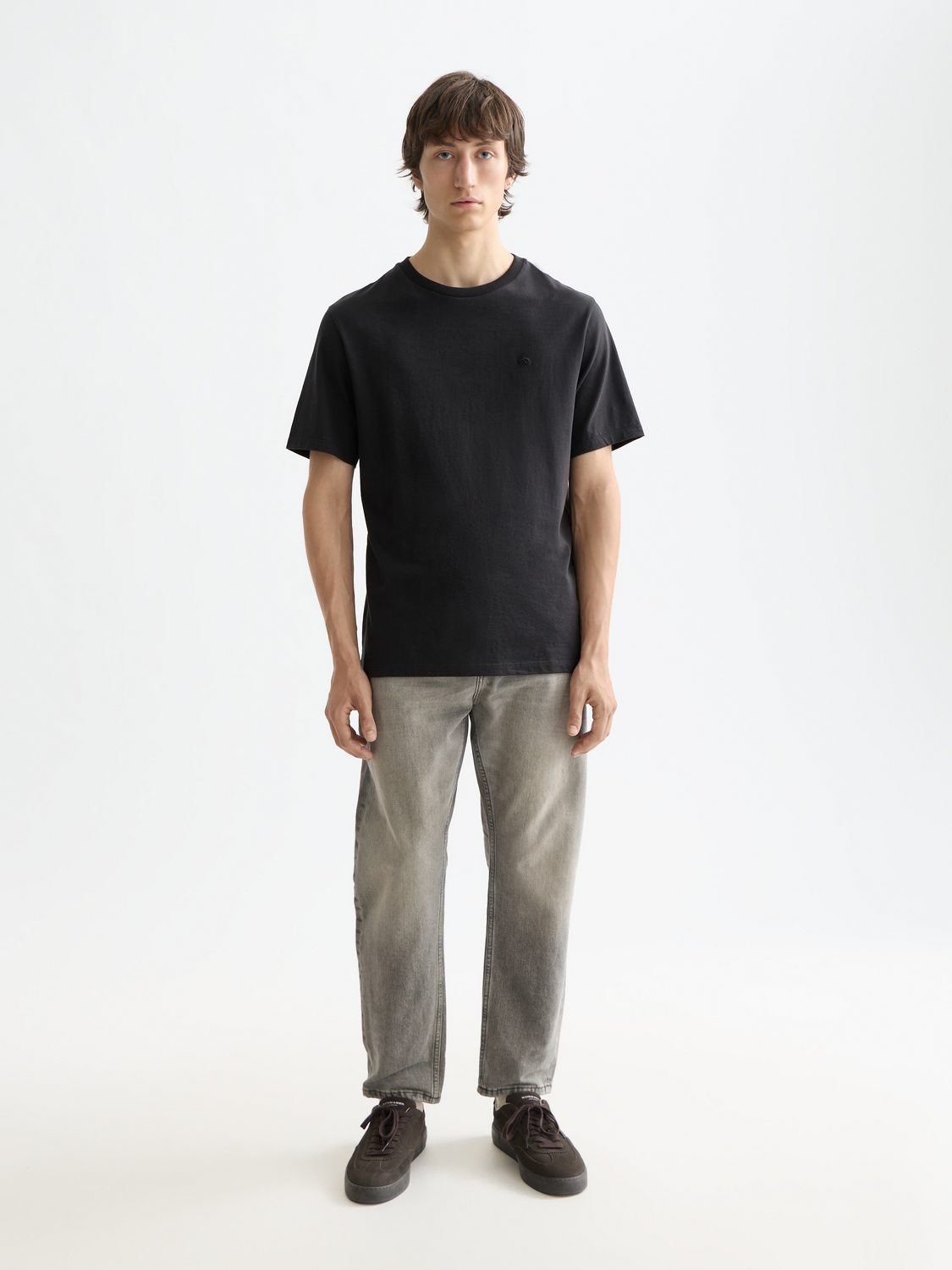 ESSENTIALS LOGO T-SHIRT
