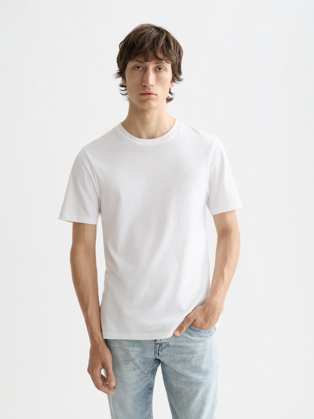 ESSENTIALS LOGO T-SHIRT